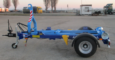 Tractor container carrier with hook-joint mechanism ZHK09